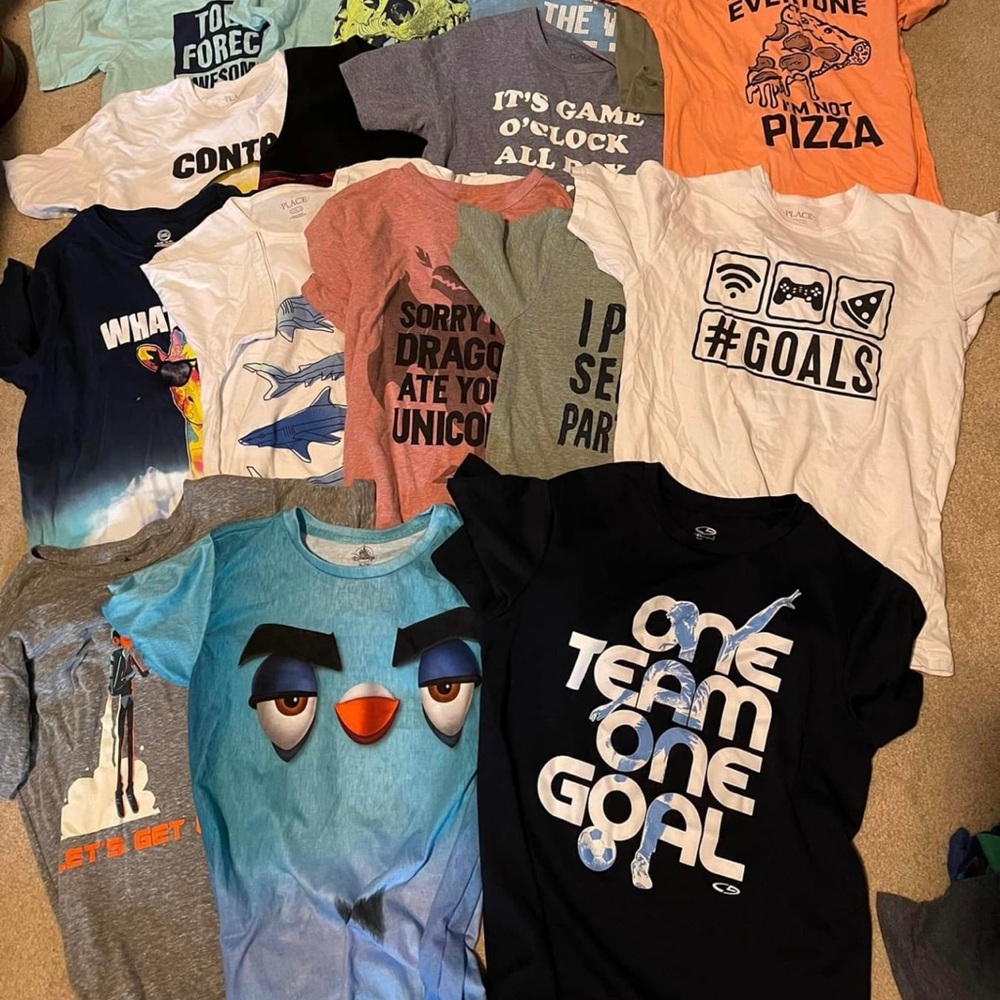 XL youth Graphic T-Shirt bundle